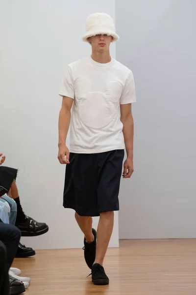 Look 13